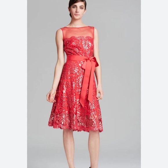 TADASHI SHOJI Red Lace Dress 6 Illusion Neck Sequin Scalloped Bow Formal Wedding - Picture 1 of 16